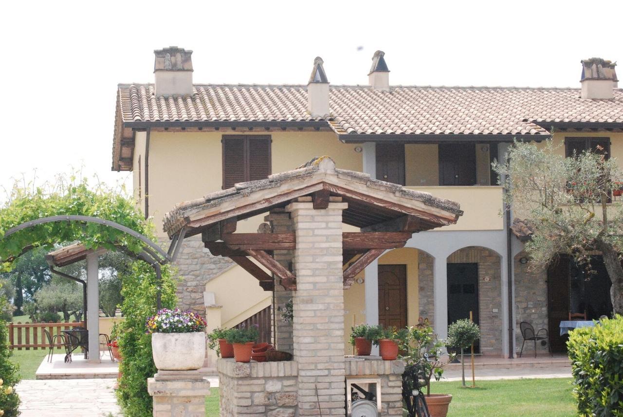 Agriturismo Il Casale Di Monica Rivotorto Bagian luar foto